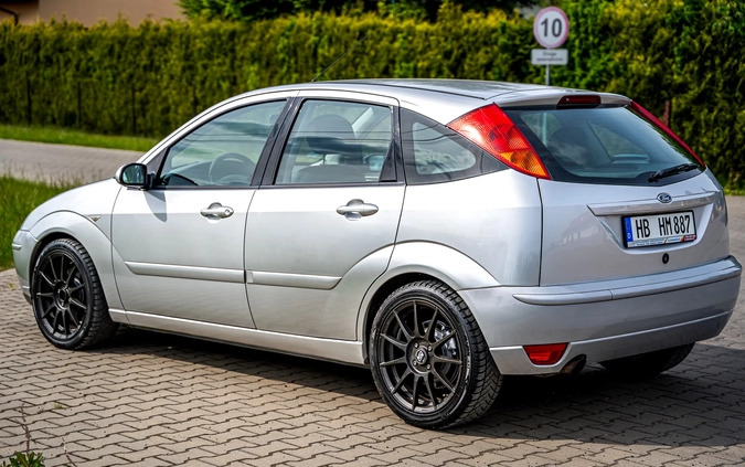Ford Focus cena 11800 przebieg: 220000, rok produkcji 2003 z Polkowice małe 106